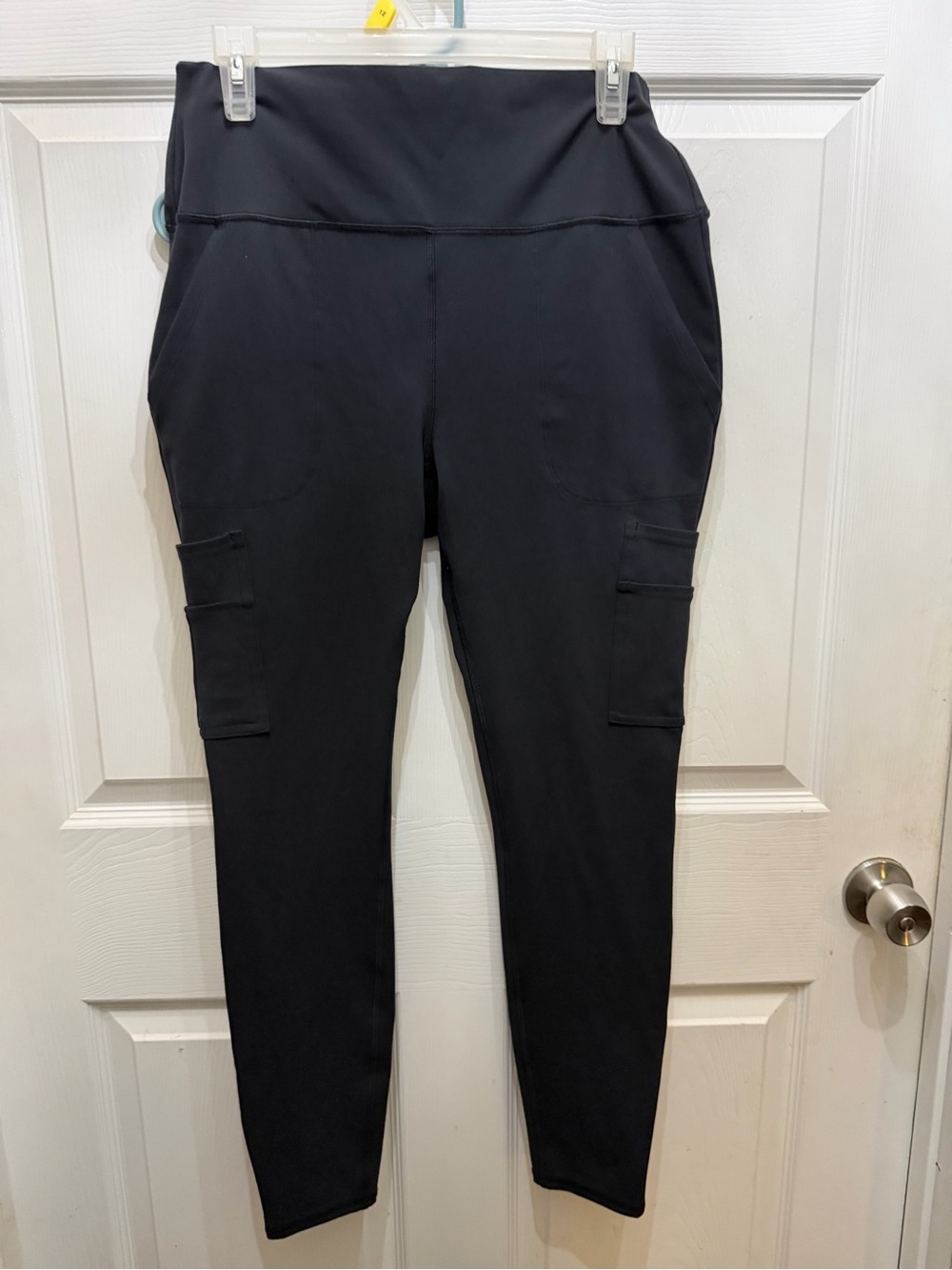 Avalanche Outdoor Supply Women’s XL Black Leggings 4 Pocket Activewear Pants